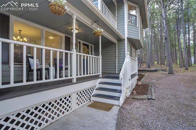 17865 Smugglers Road Monument, CO 80132 - Photo 5 of 50 A lovely welcome home!