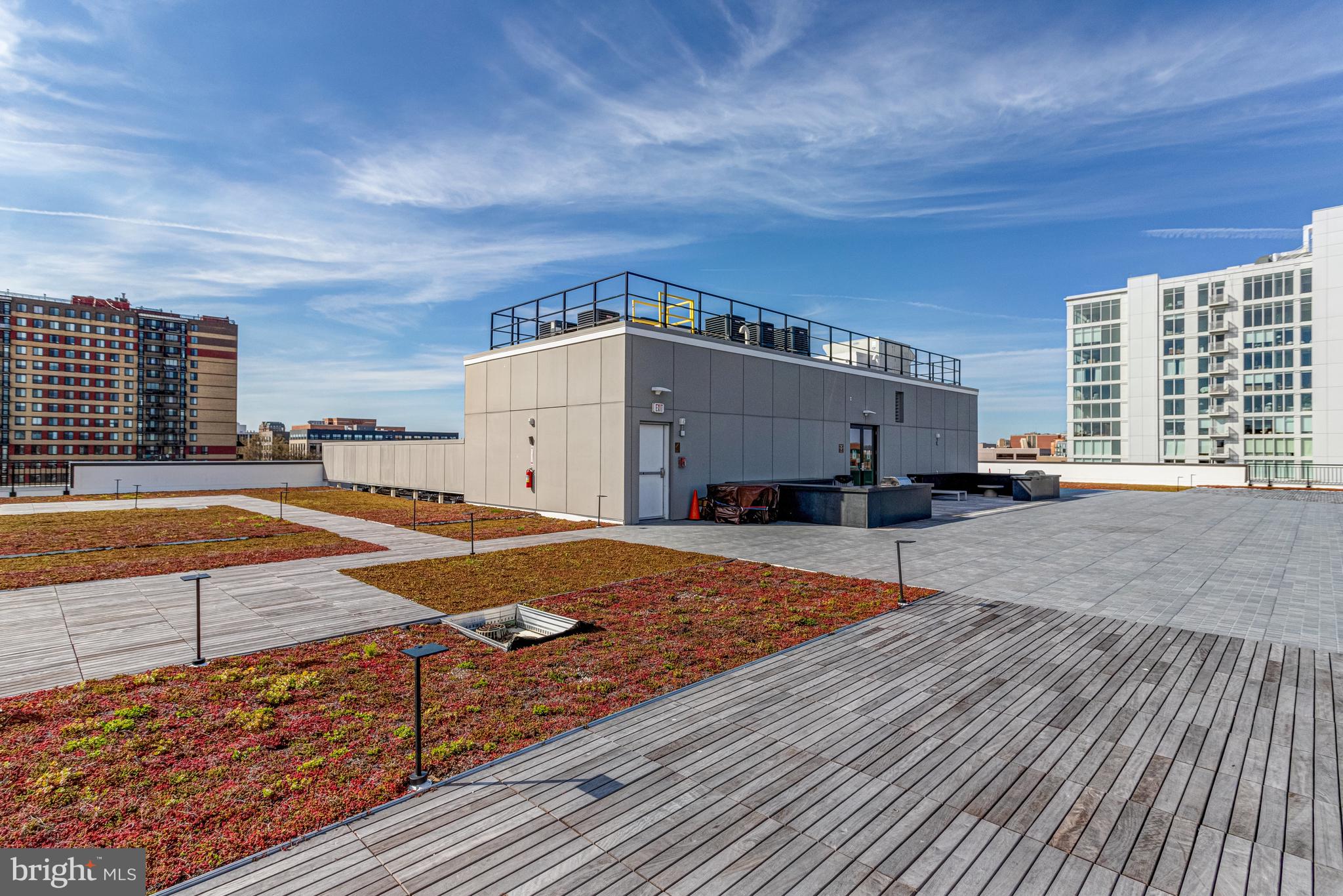801 North Fairfax Street, Unit 314 Alexandria, VA 22314 - Photo 33 of 61 a view of a swimming pool in the backyard of a house
