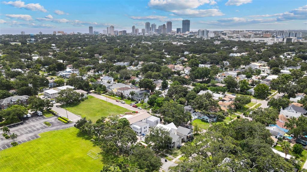 1326 17th Terrace North St. Petersburg, FL 33704 - Photo 26 of 28 a view of a city