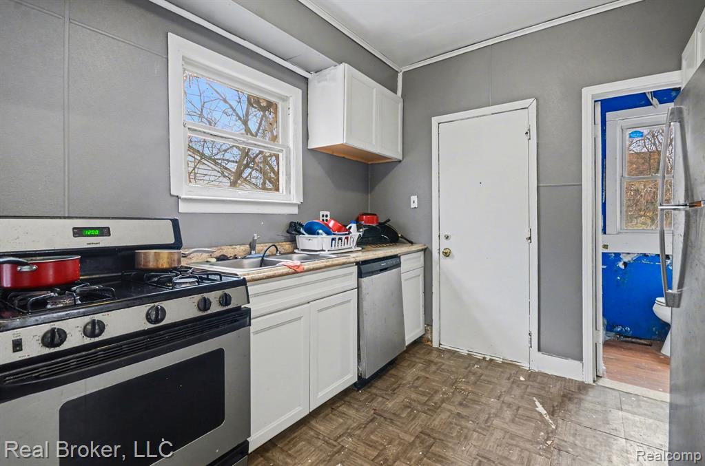 15357 Rutherford Street Detroit, MI 48227 - Photo 7 of 18 Gallery Image 7