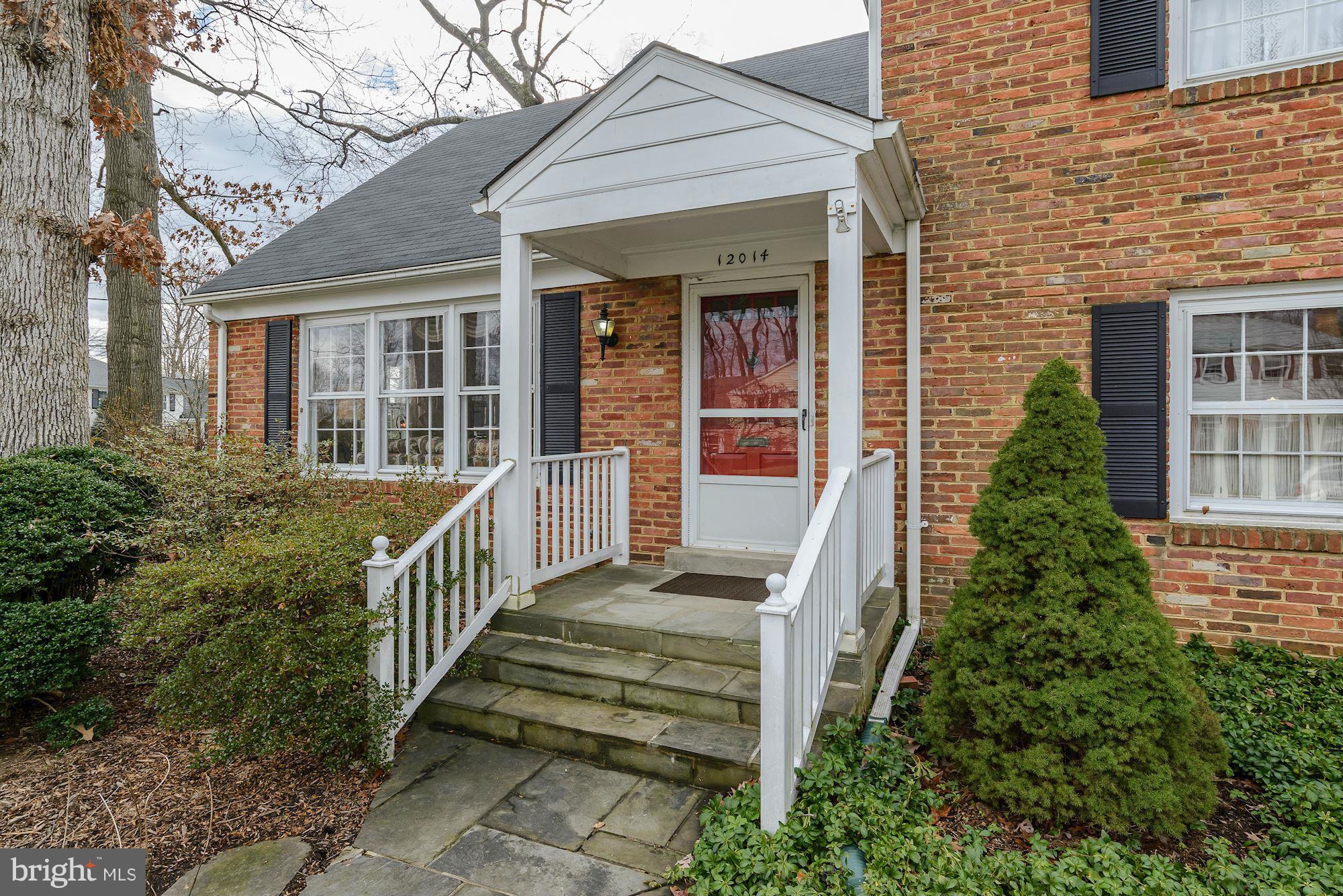 12014 Smoketree Road Potomac, MD 20854 - Photo 2 of 29 Exterior (Front)