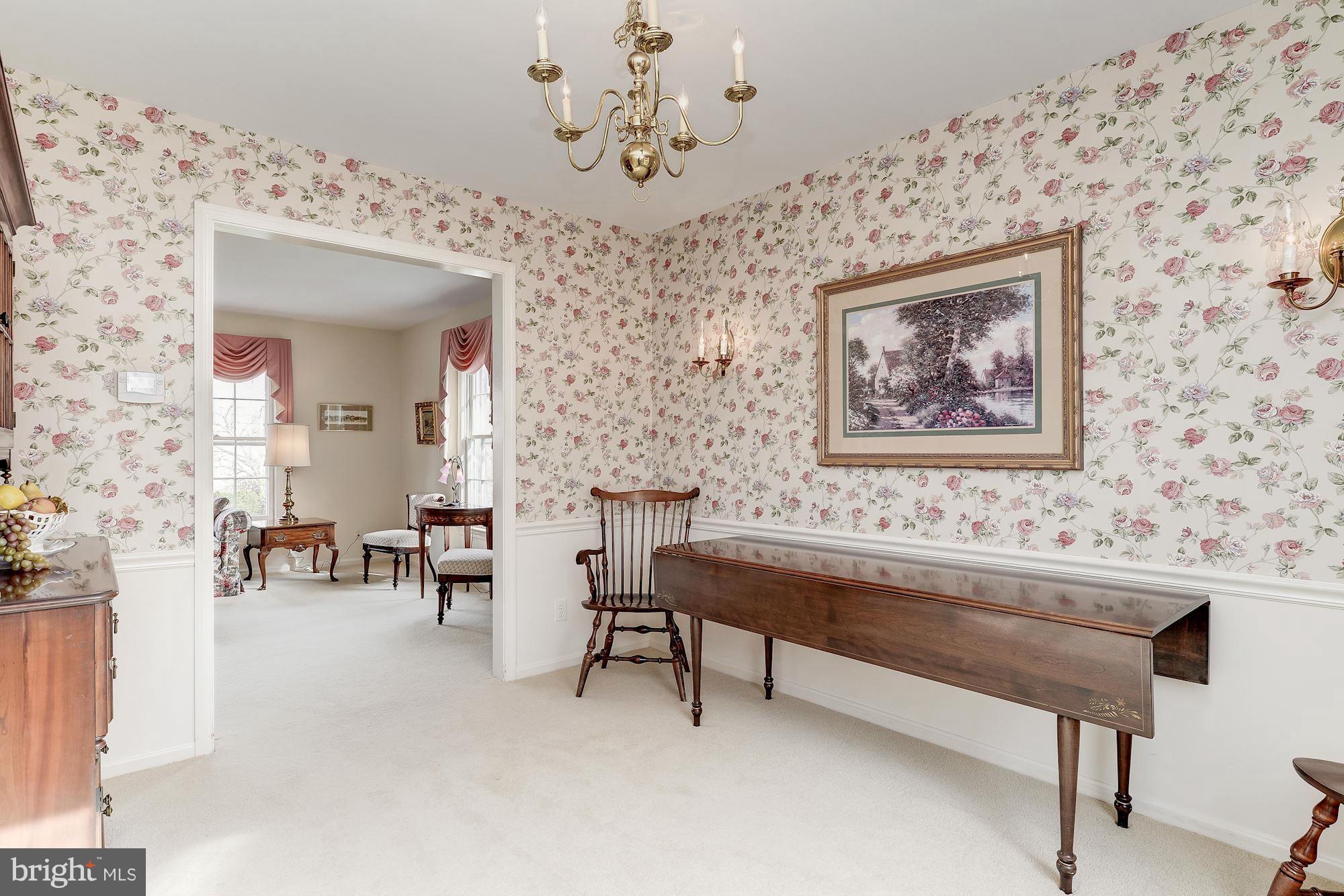 12014 Smoketree Road Potomac, MD 20854 - Photo 7 of 29 Dining Room