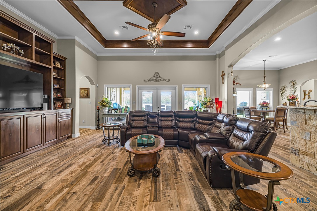 254 Sendera Loop Victoria, TX 77904 - Photo 18 of 48 a living room with lots of furniture and a view of kitchen