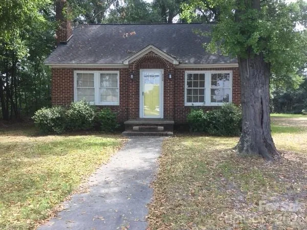 $425,000 | 520 North Matson Street, Kershaw, SC 29067