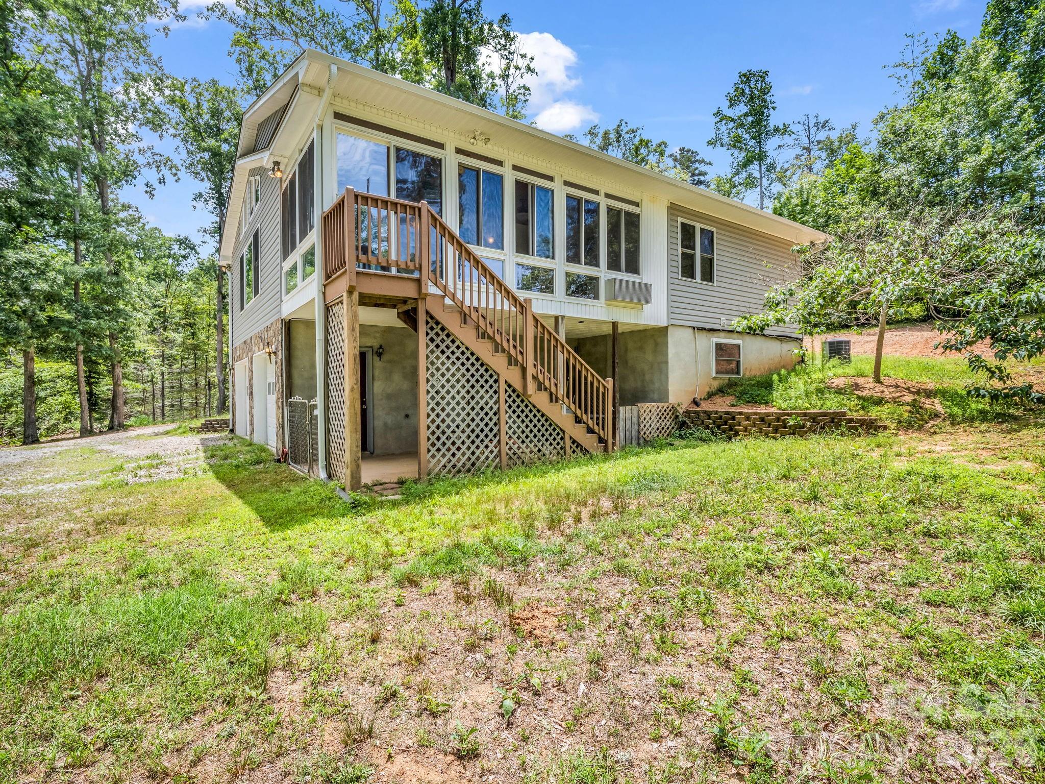 1943 Landrum Road Columbus, NC 28722 - Photo 6 of 41