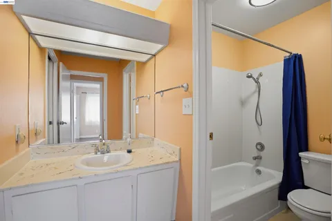 $315,000 | 1040 Mohr Lane, Unit A, Concord, CA 94518