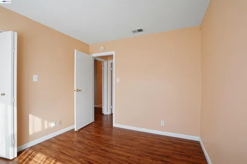 $315,000 | 1040 Mohr Lane, Unit A, Concord, CA 94518