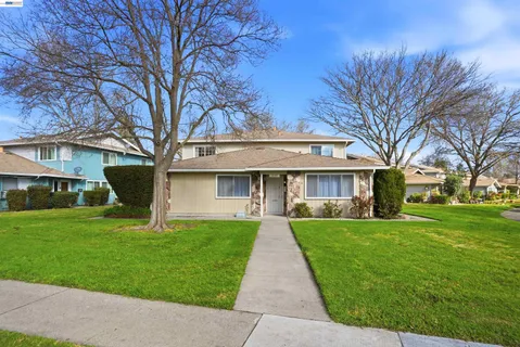 $315,000 | 1040 Mohr Lane, Unit A, Concord, CA 94518