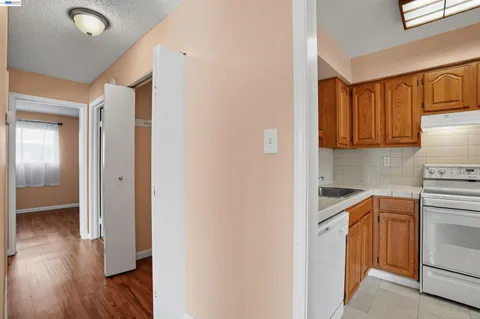 $315,000 | 1040 Mohr Lane, Unit A, Concord, CA 94518