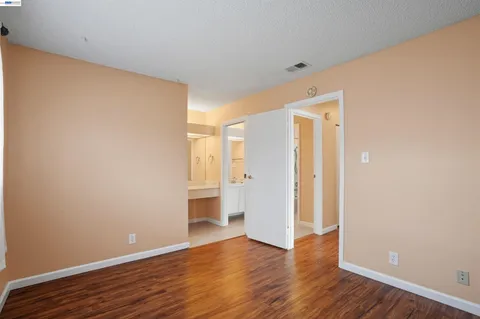 $315,000 | 1040 Mohr Lane, Unit A, Concord, CA 94518