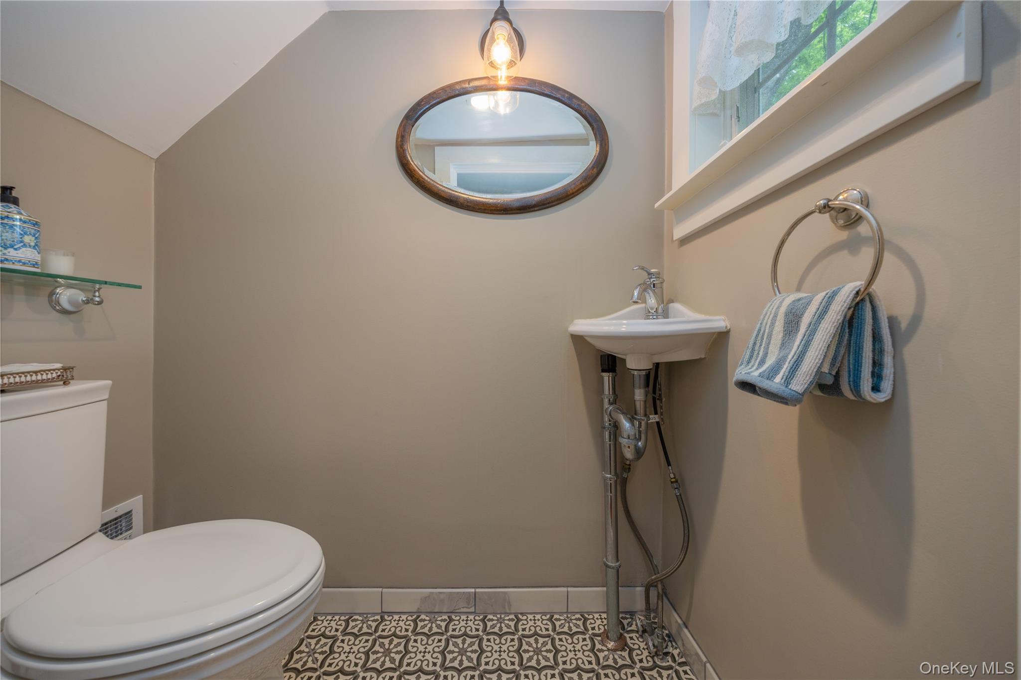 57 Galloway Road Warwick, NY 10990 - Photo 21 of 35