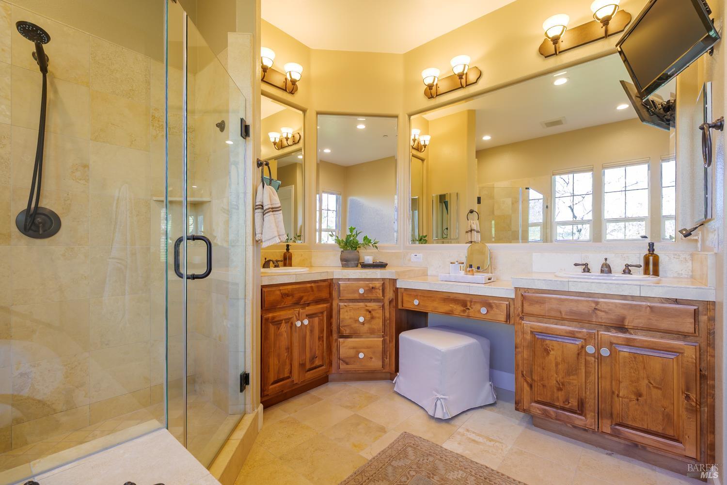 21 Winding Way Novato, CA 94945 - Photo 28 of 40