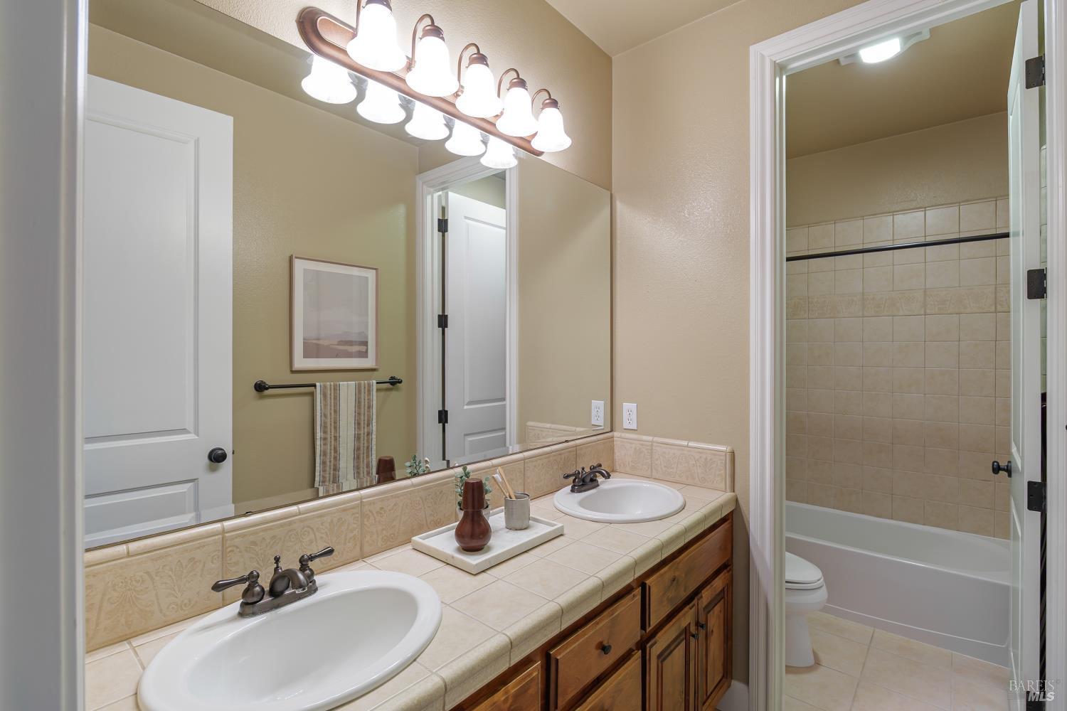 21 Winding Way Novato, CA 94945 - Photo 34 of 40