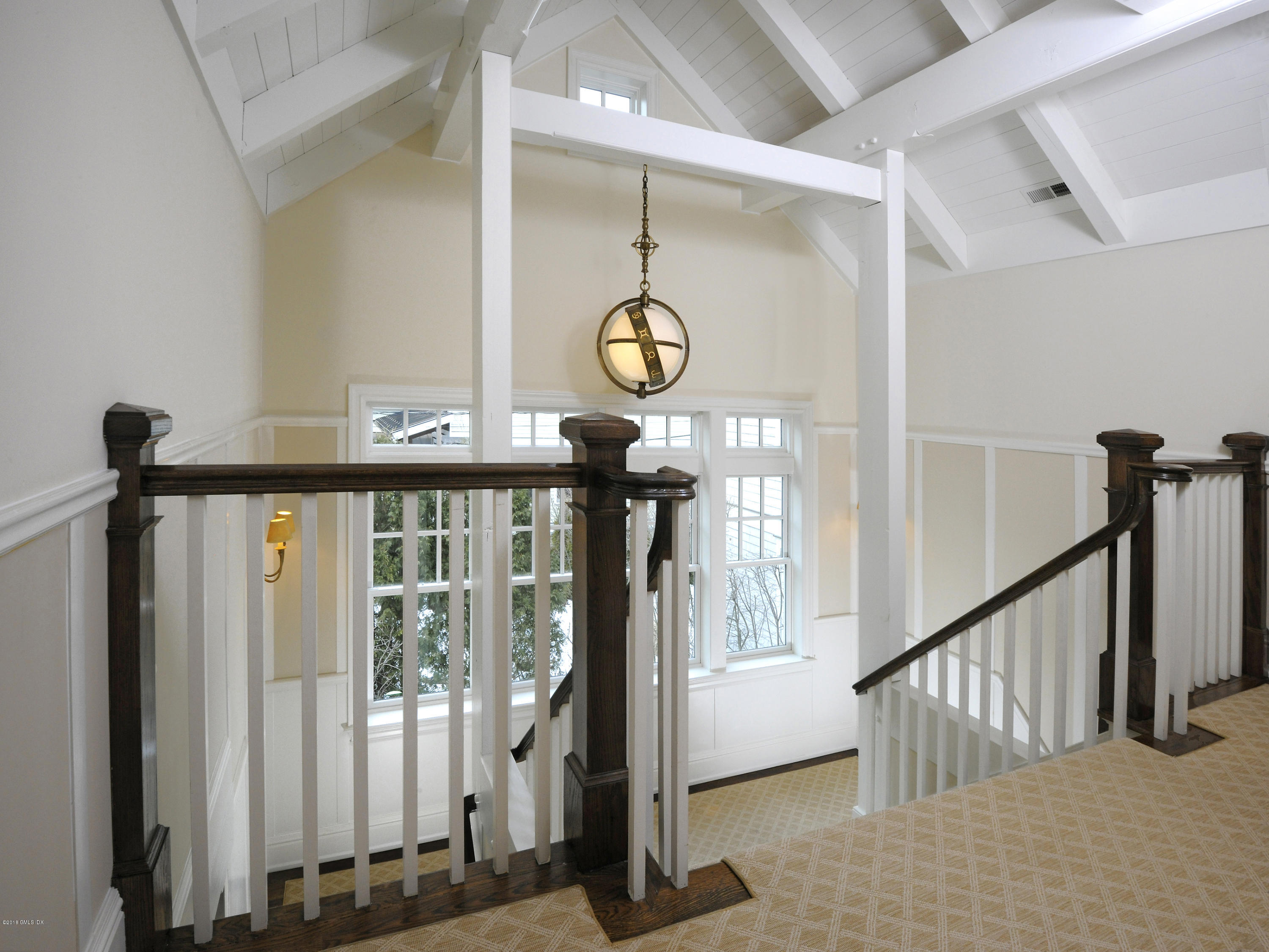 12 Ledge Road Old Greenwich, CT 06870 - Photo 14 of 34 a view of a hallway with windows