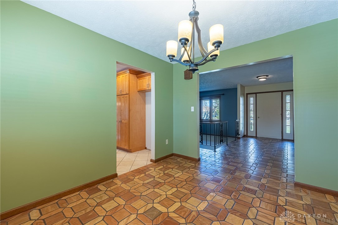 3997 Willowcrest Road Beavercreek, OH 45430 - Photo 9 of 48 Gallery Image 9