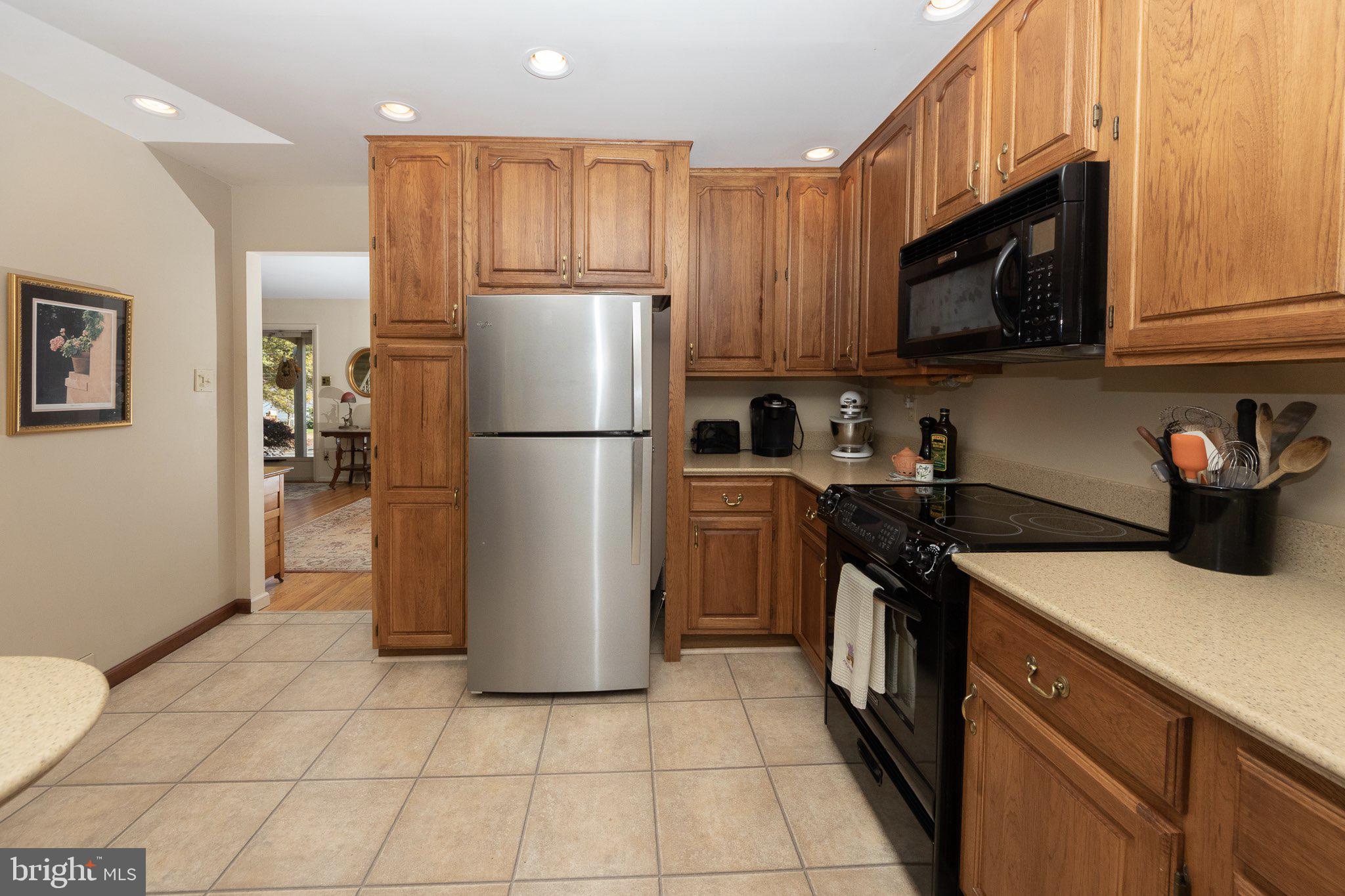 116 Bender Road Hatboro, PA 19040 - Photo 8 of 36 Tons of Cabinets