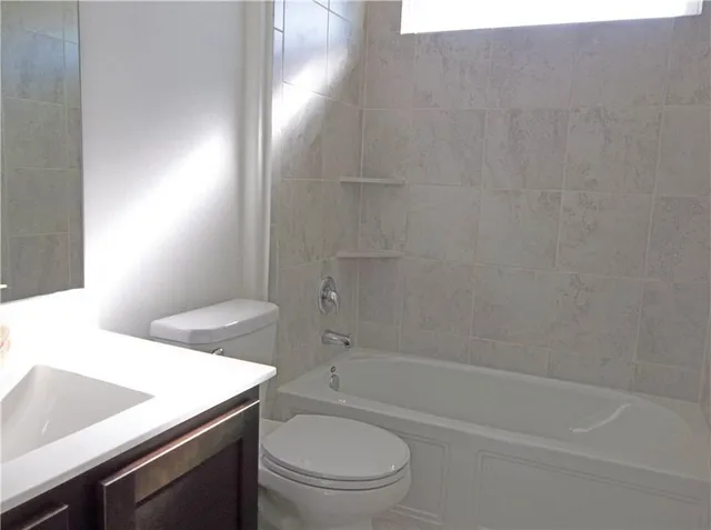 $1,800 | 15209 Spruce Frost Cove, Del Valle, TX 78617