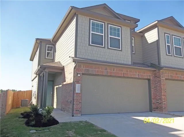 $1,800 | 15209 Spruce Frost Cove, Del Valle, TX 78617