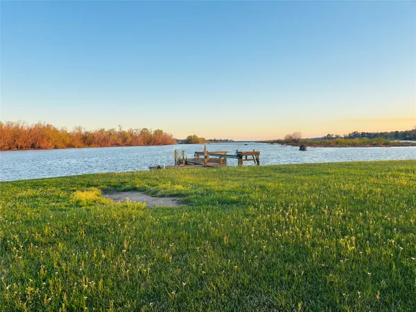 a view of an ocean view