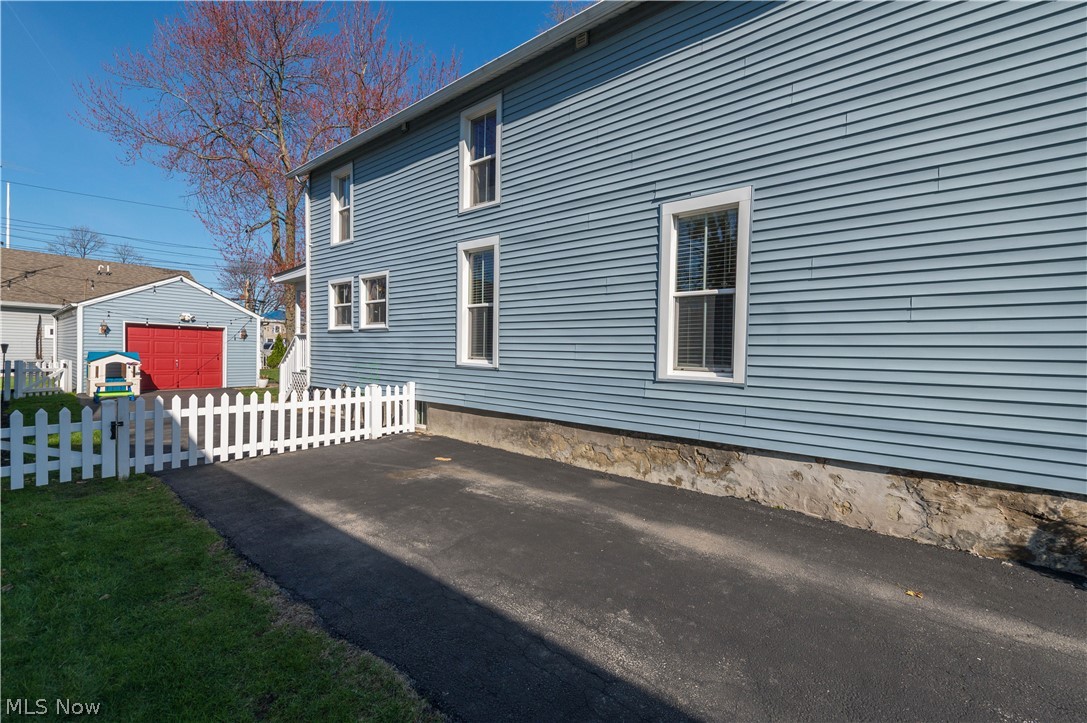 686 Perry Street Vermilion, OH 44089 - Photo 41 of 49