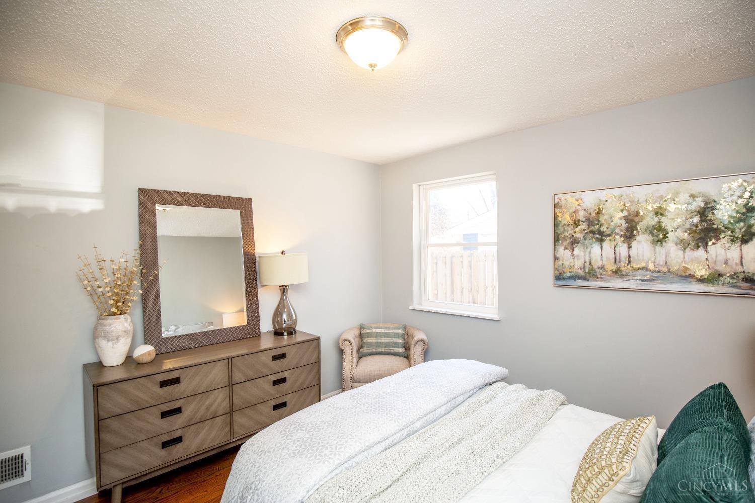 5119 Camargo Road Cincinnati, OH 45227 - Photo 15 of 34 Gallery Image 15