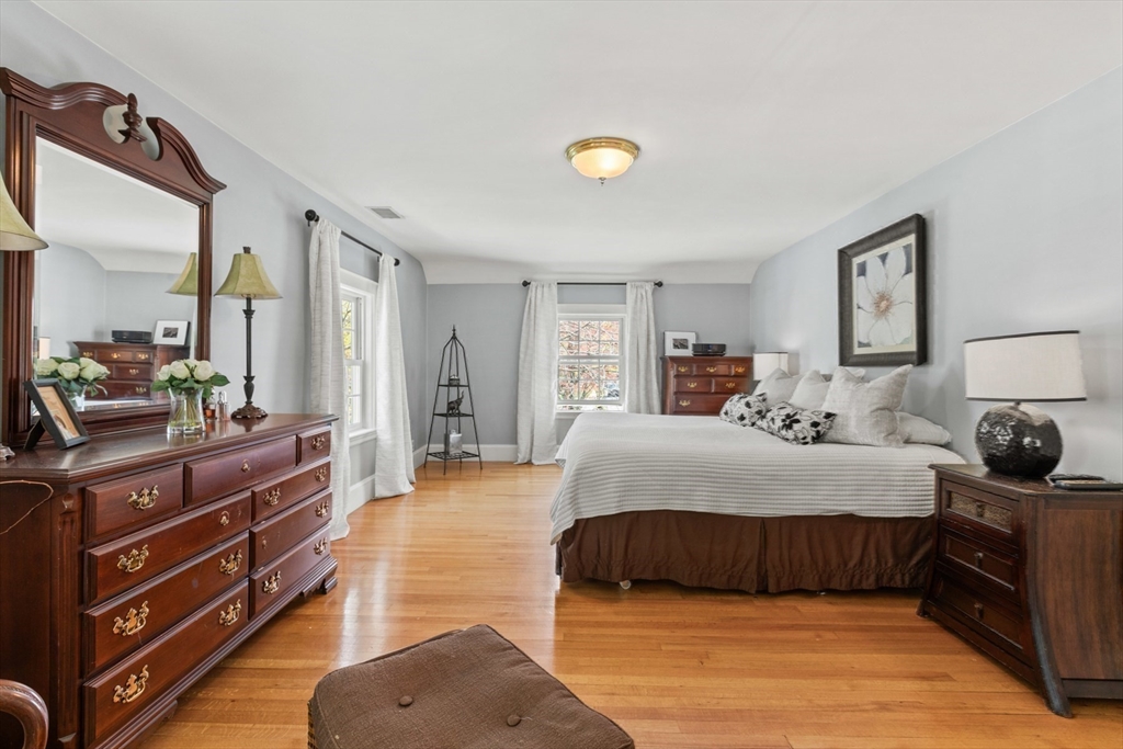 20 Seneca Road Winchester, MA 01890 - Photo 22 of 40 Gallery Image 22