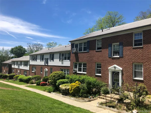 $235,000 | 92 Underhill Avenue, Unit 1B, West Harrison, NY 10604