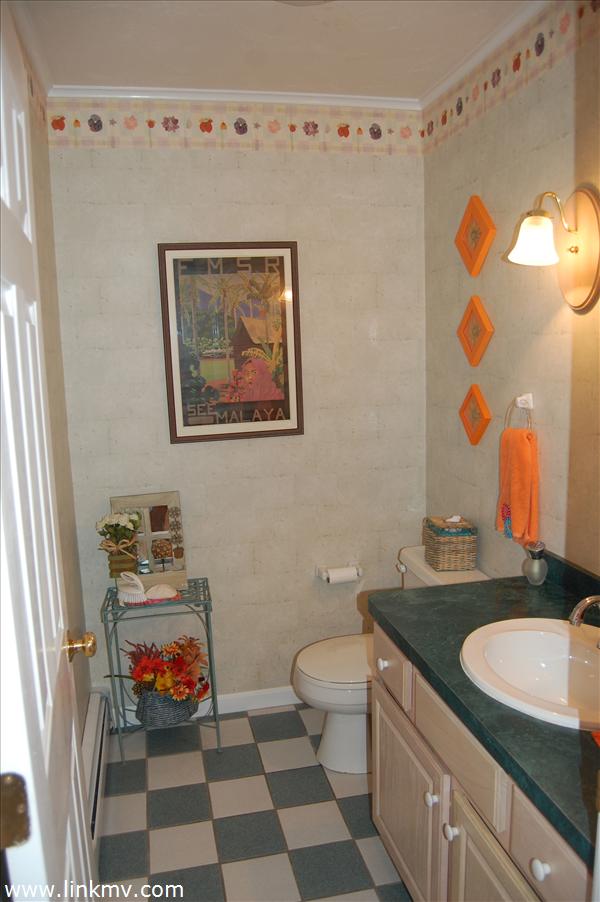 21 Meadow View Road Oak Bluffs, MA 02557 - Photo 18 of 41 First Floor Half Bath