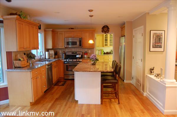 21 Meadow View Road Oak Bluffs, MA 02557 - Photo 33 of 41 Kitchen