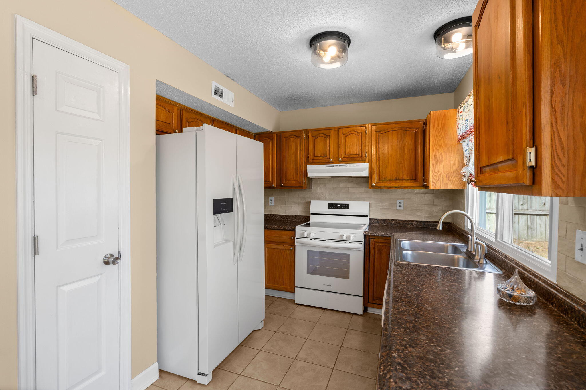 100 Traders Station Road Summerville, SC 29486 - Photo 16 of 37 15