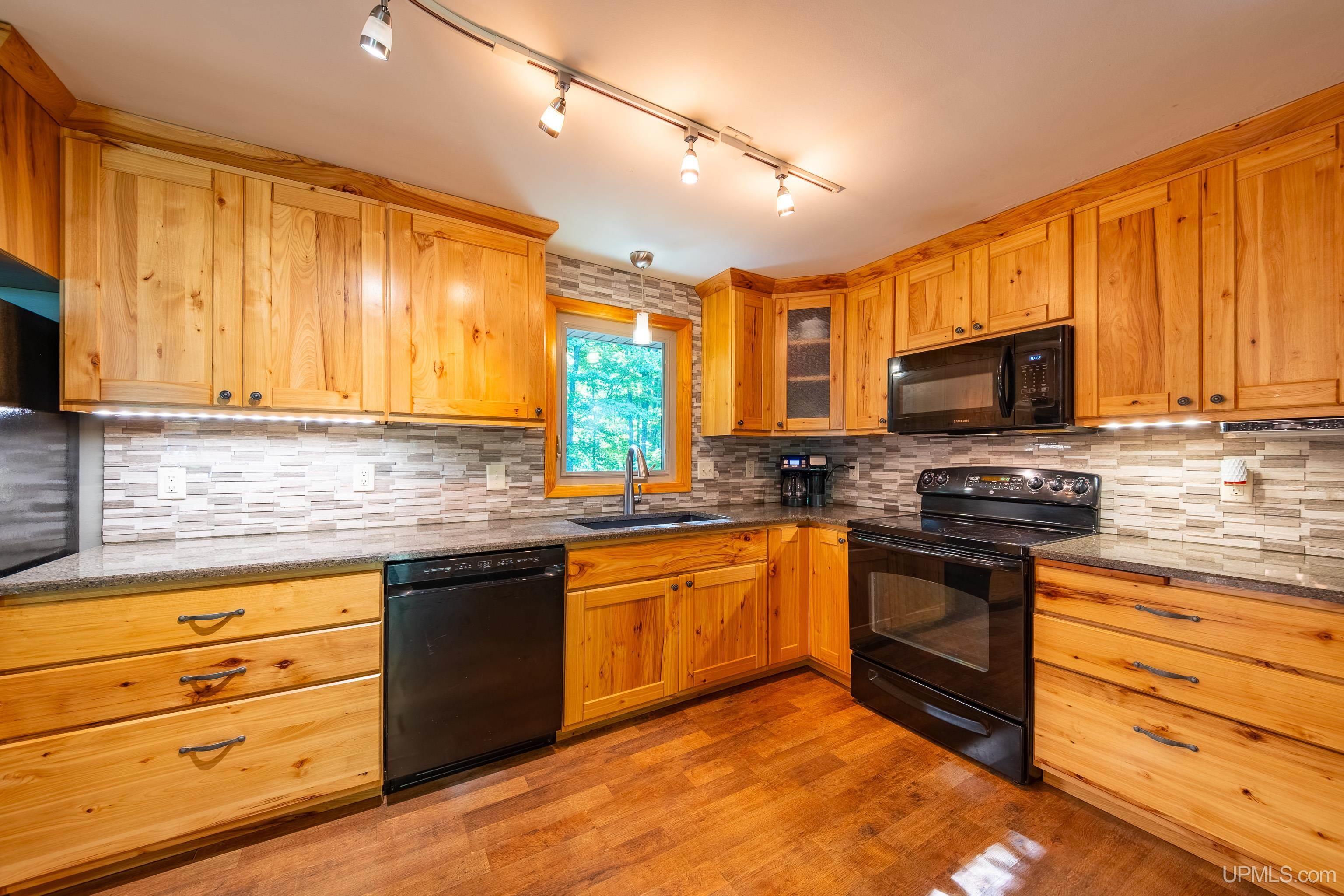 56 Feather Ridge Road Marquette, MI 49855 - Photo 13 of 72