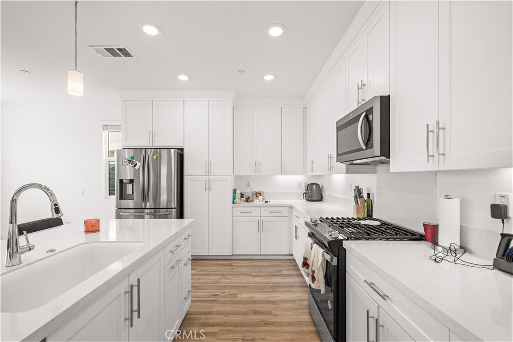 2860 Sapphire Road La Verne, CA 91750 - Photo 13 of 37