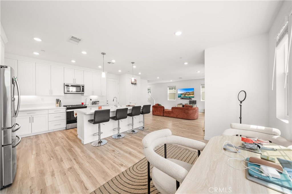 2860 Sapphire Road La Verne, CA 91750 - Photo 10 of 37