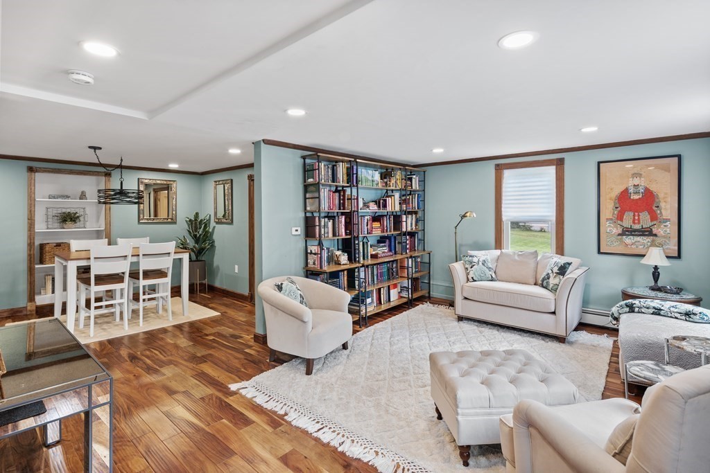 54 Whitehall Road Amesbury, MA 01913 - Photo 5 of 42 Gallery Image 5