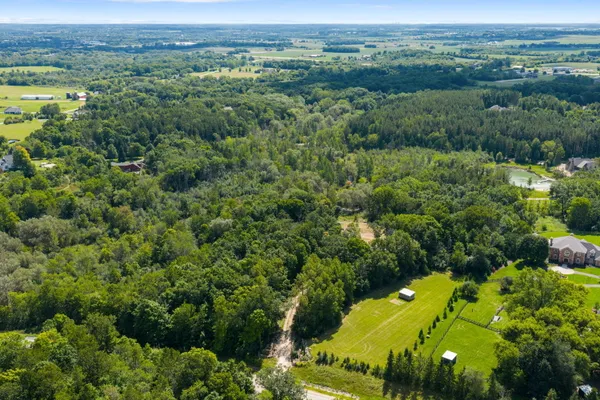 $1,100,000 | 3811 County Highway, Slinger, WI 53086