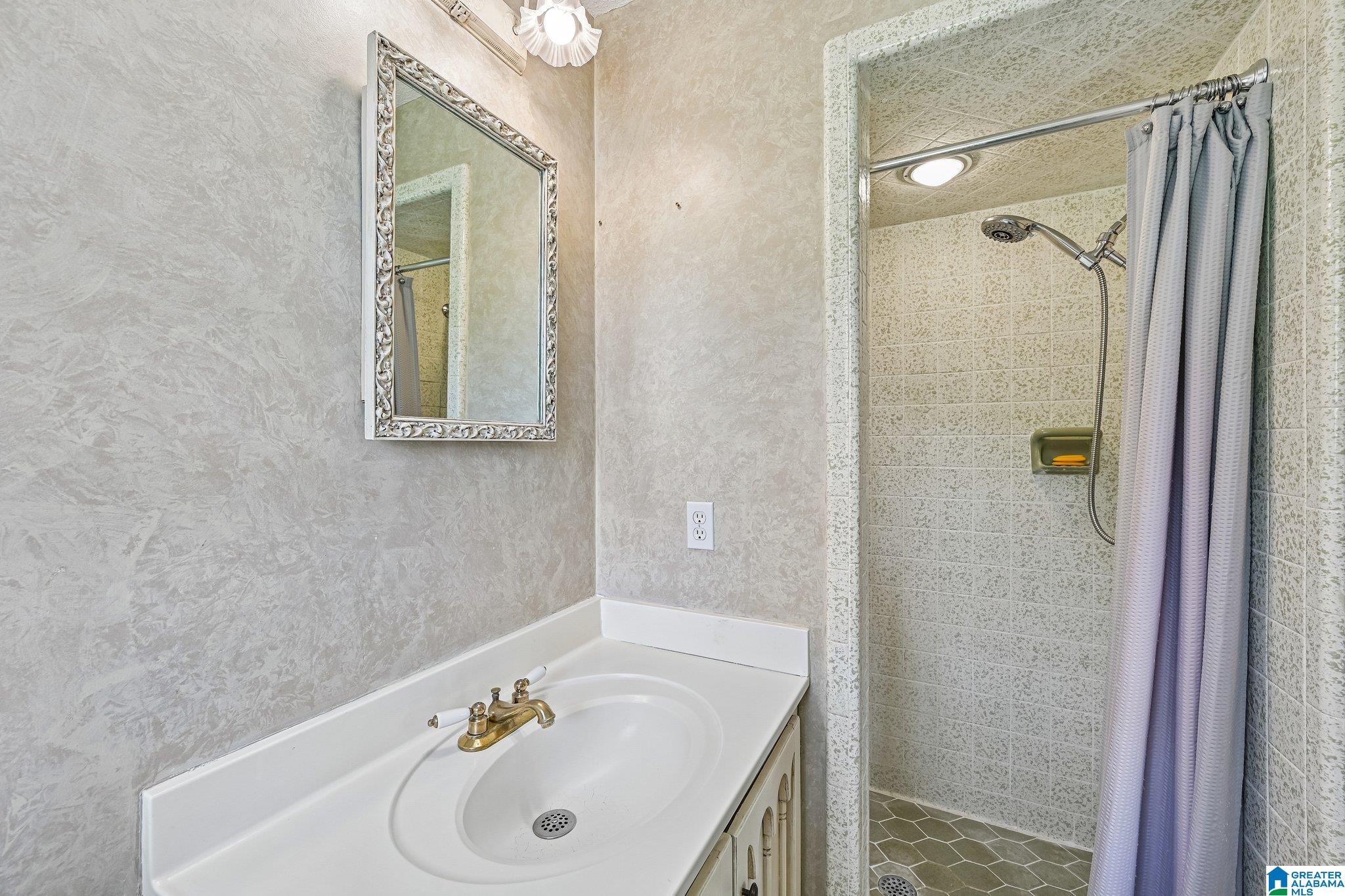 5489 Pine Road Pinson, AL 35126 - Photo 25 of 74 Gallery Image 25