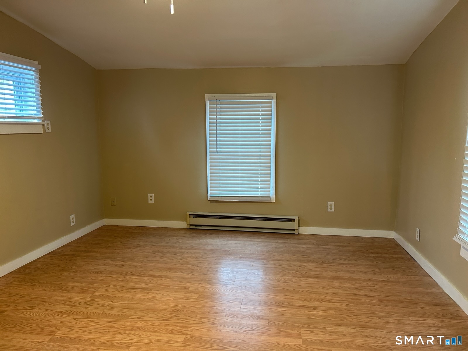 7 Broad Street Norwich, CT 06360 - Photo 11 of 30