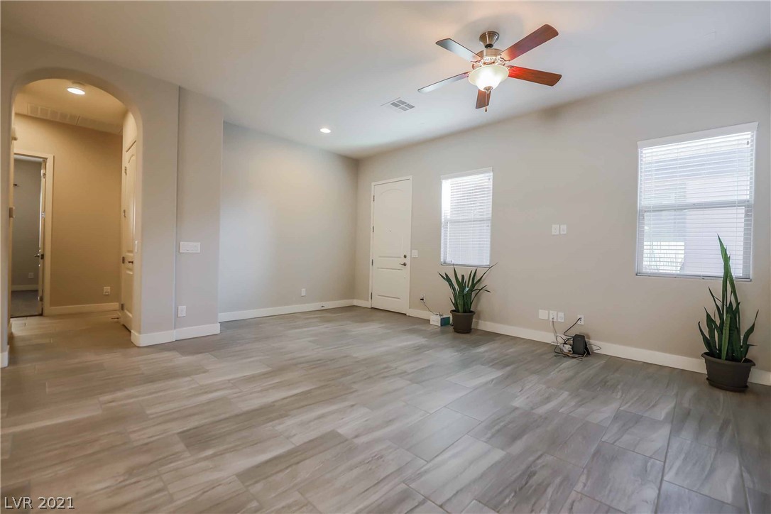 86 Einstein Ridge Way Las Vegas, NV 89183 - Photo 16 of 34 Gallery Image 16