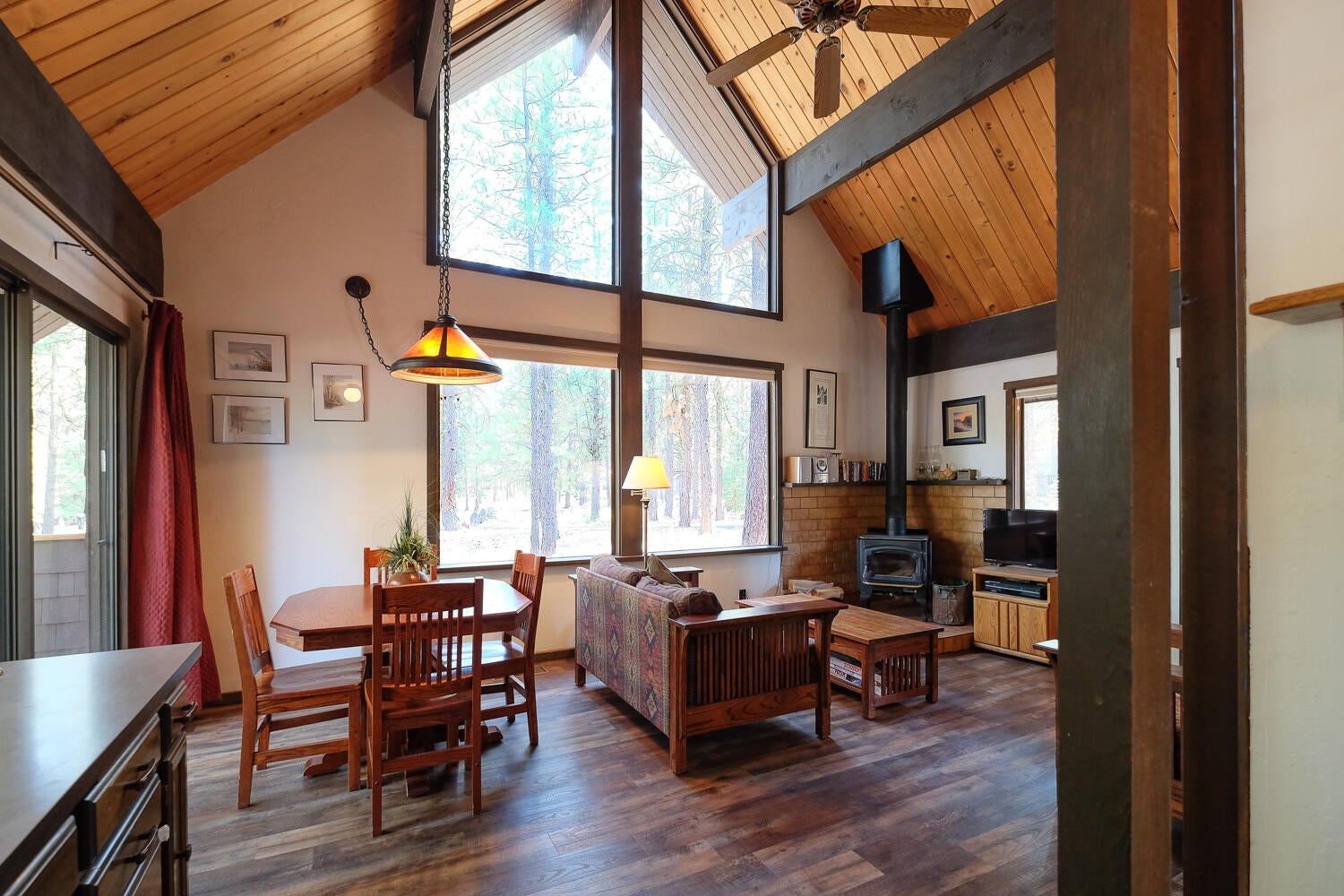 13401 Hawks Beard, Unit SH1 Black Butte Ranch, OR 97759 - Photo 7 of 28 6