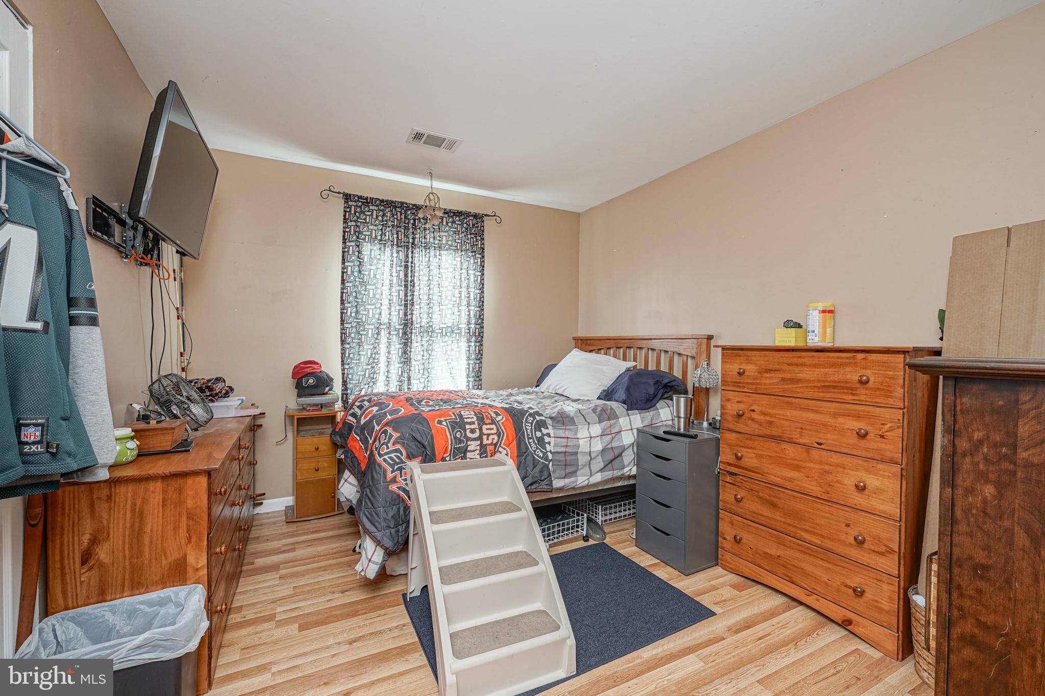 45 Colgate Court Atco, NJ 08004 - Photo 18 of 23 2nd Bedroom.