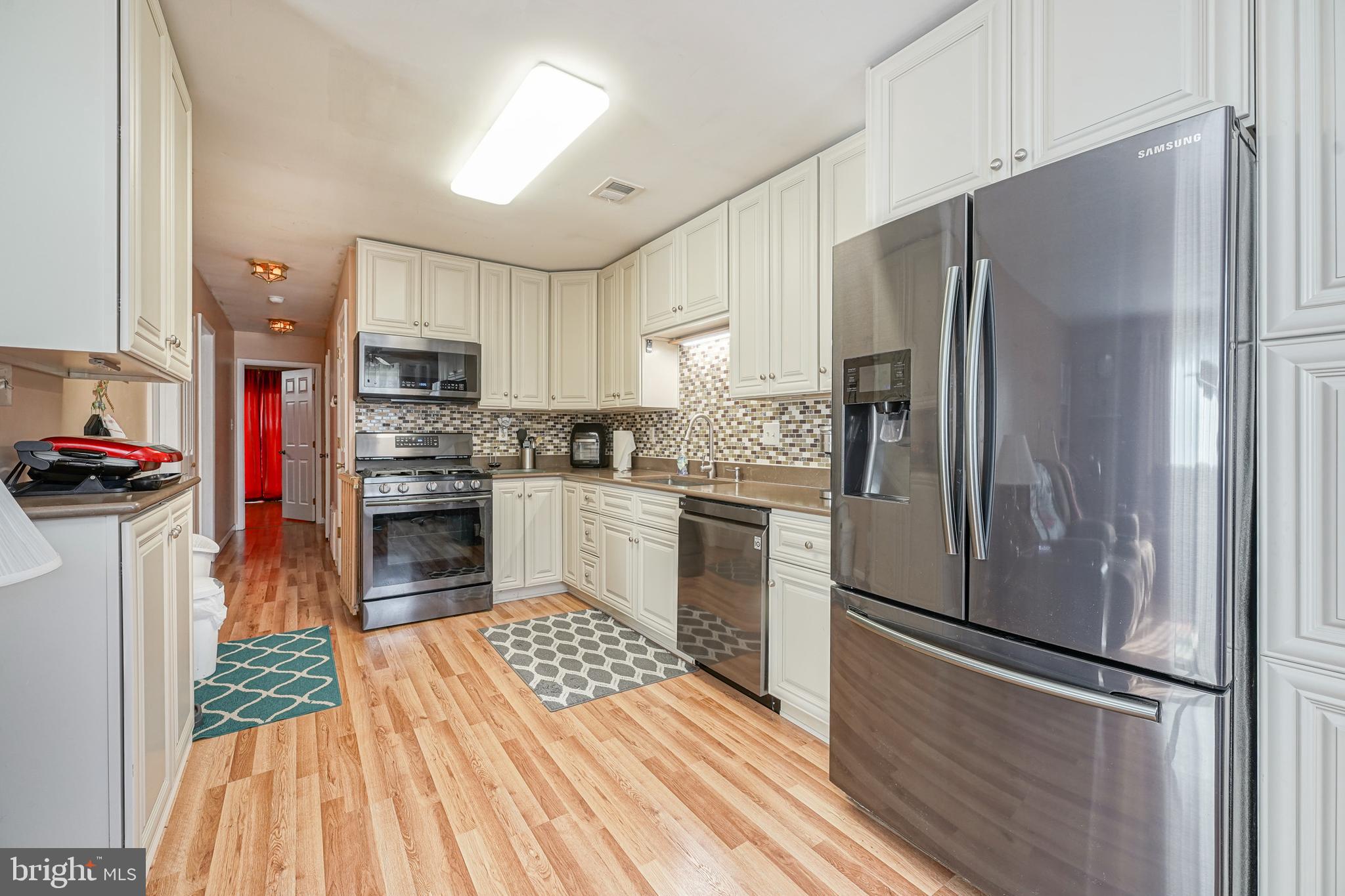 45 Colgate Court Atco, NJ 08004 - Photo 8 of 23 Gallery Image 8