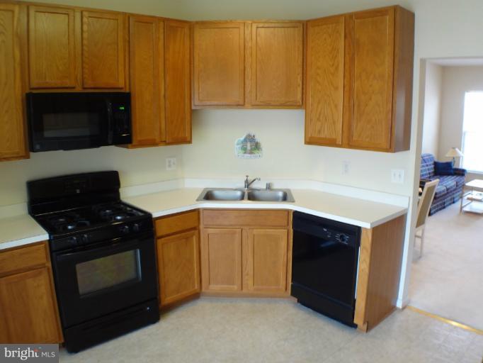 8320 Green Grass Road Laurel, MD 20724 - Photo 13 of 22 Kitchen