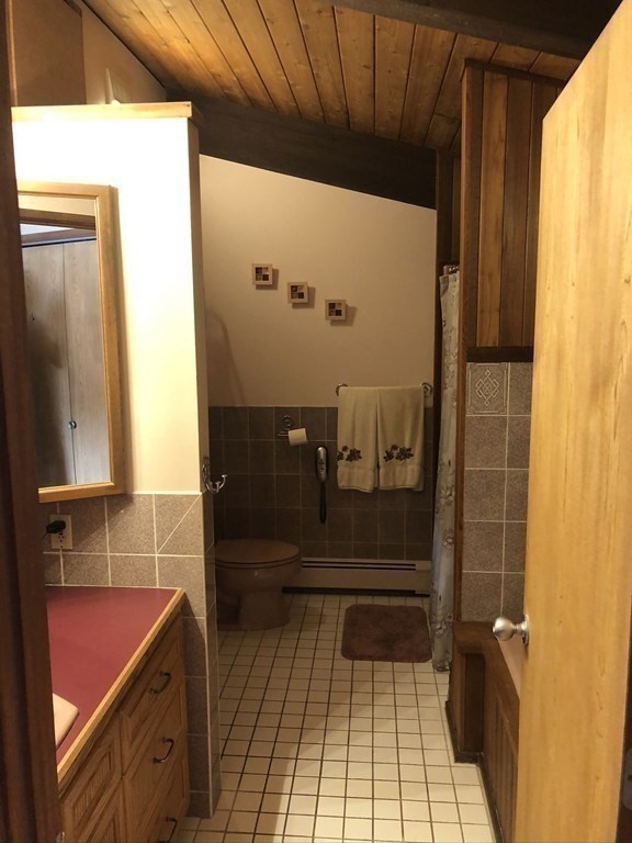 5 Clipper Way Beverly, MA 01915 - Photo 27 of 42 a bathroom with a shower