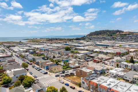 $895,000 | 1515 Underwood Avenue, San Francisco, CA 94124