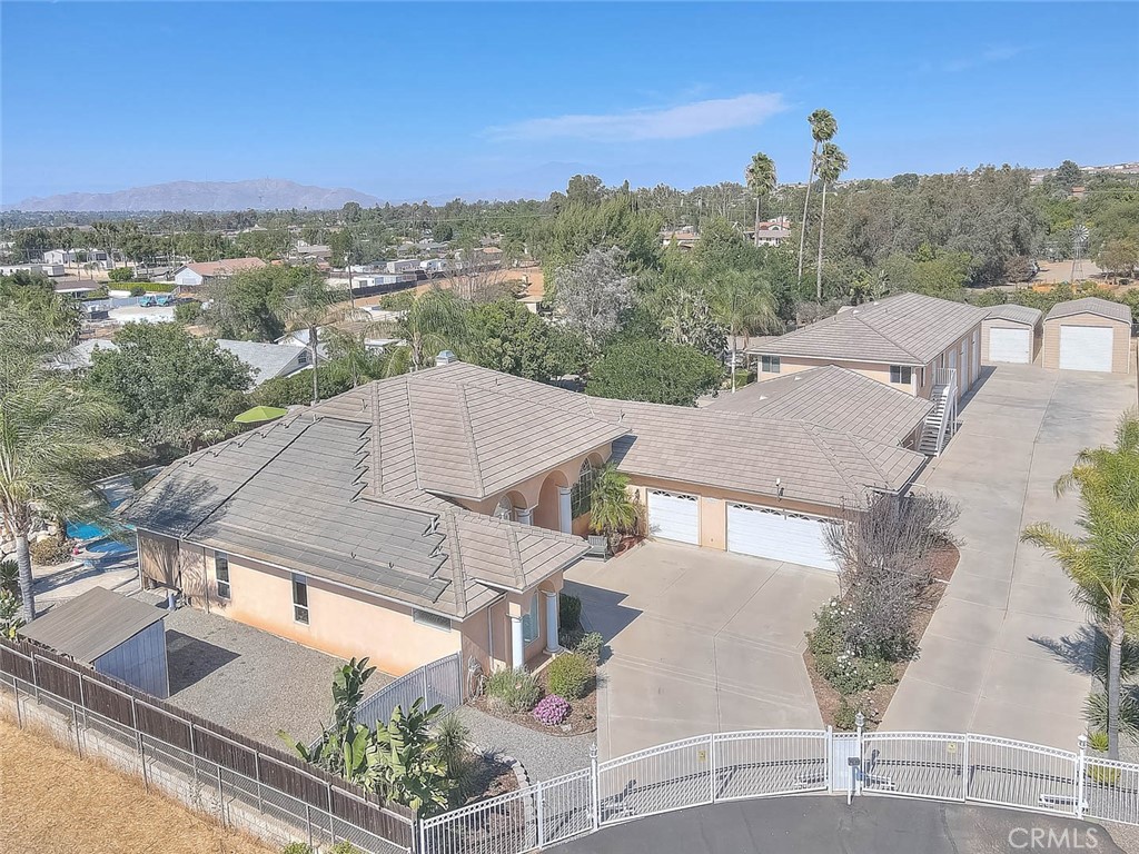 17292 Bali Drive Riverside, CA 92504 - Photo 4 of 75