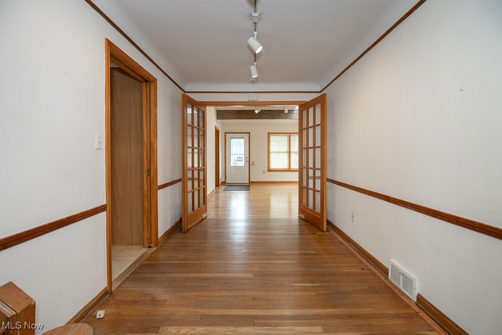3436 Ormond Road Cleveland, OH 44118 - Photo 5 of 43 Gallery Image 5