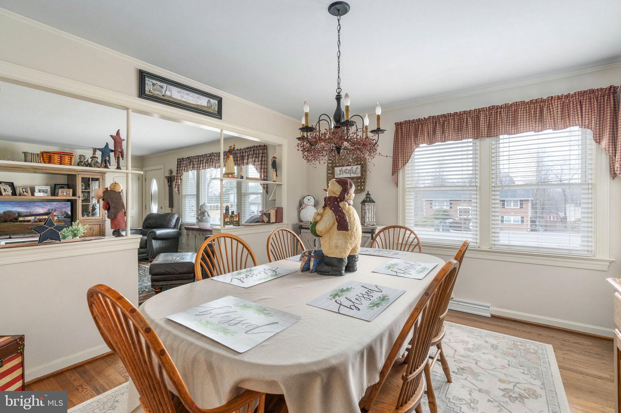 511 Ferry Road Fredericksburg, VA 22405 - Photo 22 of 55 a view of a dining room and livingroom