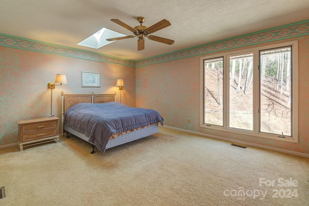 975 Wash Freeman Road Hendersonville, NC 28792 - Photo 13 of 32 Gallery Image 13