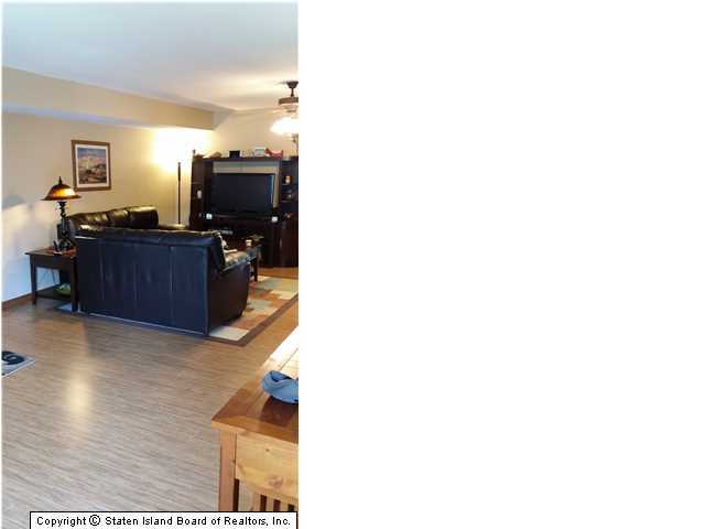261 Signs Road, Unit J Staten Island, NY 10314 - Photo 4 of 10 Additional Photo
