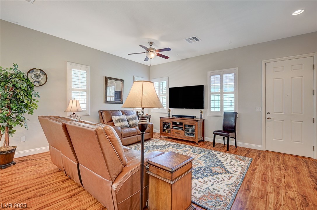83 Hawking Ridge Way Las Vegas, NV 89183 - Photo 5 of 43 Gallery Image 5